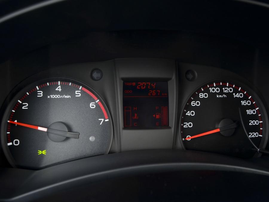  Isuzu D-Max Single Cab 2012 года  (фото 7 из 13)
